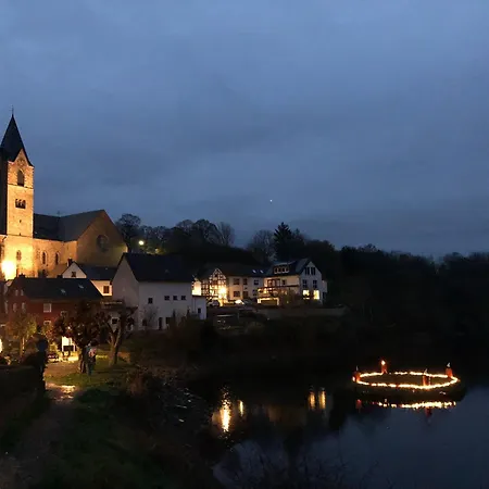 Ferienhaus Eifelstuben Mit Charme - Bauernstube Vulkaneifel - Naehe See Und Burgruine Ulmen Extérieur photo