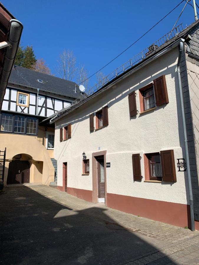Holiday home Eifelstuben Mit Charme - Bauernstube Vulkaneifel - Naehe Und Burgruine Ulmen