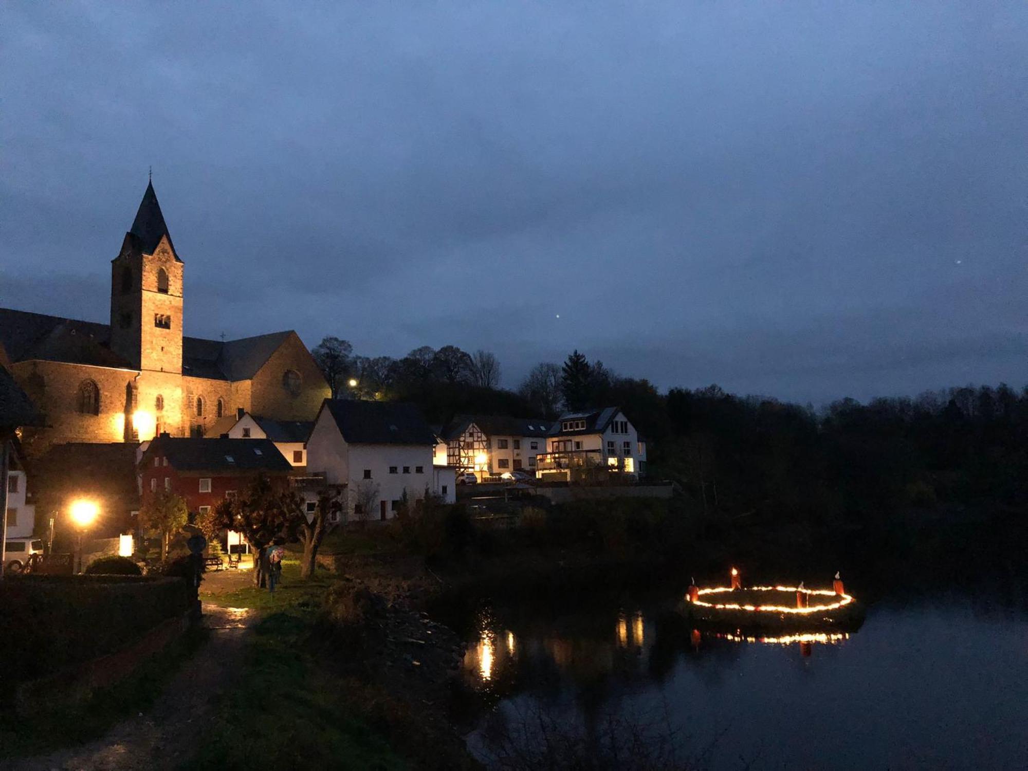 Eifelstuben Mit Charme - Bauernstube Vulkaneifel - Naehe Und Burgruine *